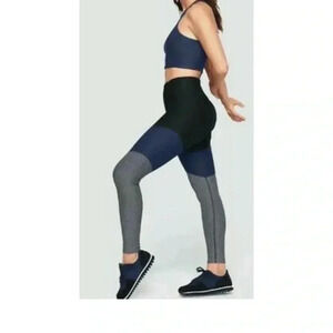 Outdoor Voices Springs 7/8 Leggings Size Medium - Color Block Blue Gray …
